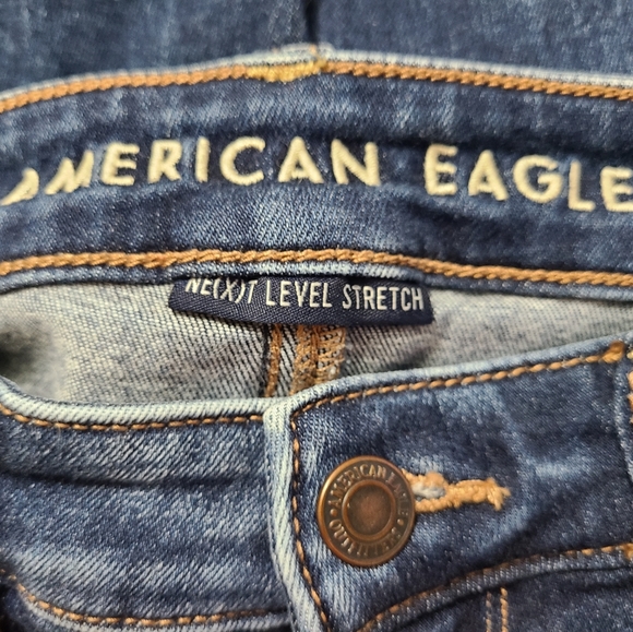 American Eagle Women's Stright Leg Extra Stretch Denim Blue Jeans, Size: 8R - Picture 7 of 16